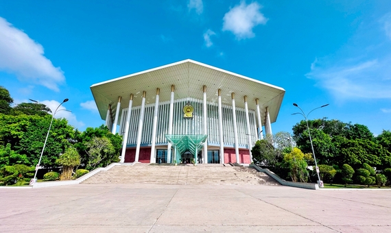 班達拉奈克國際會議大廈 Bandaranaike Memorial International Convention Hall